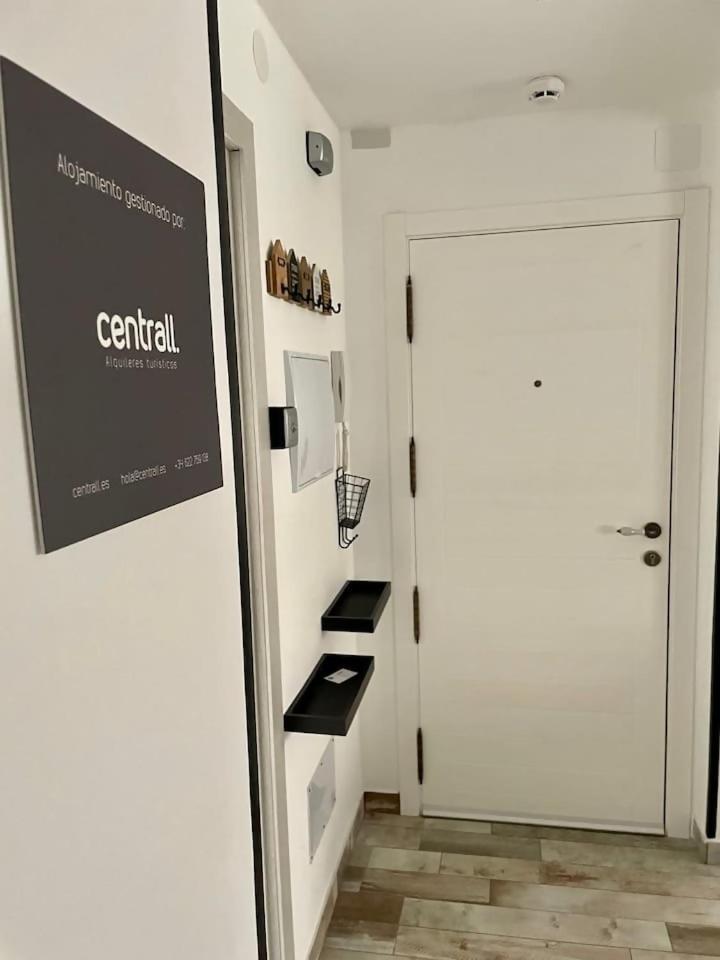 Apartamento 3 Hab Con Parking Junto A La Playa Nerja Bagian luar foto