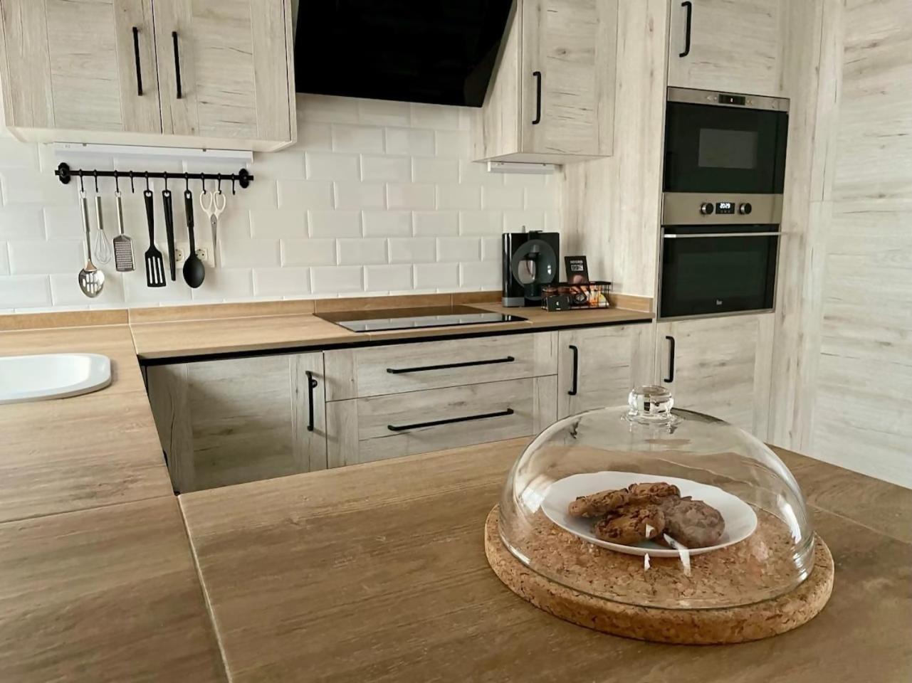 Apartamento 3 Hab Con Parking Junto A La Playa Nerja Bagian luar foto