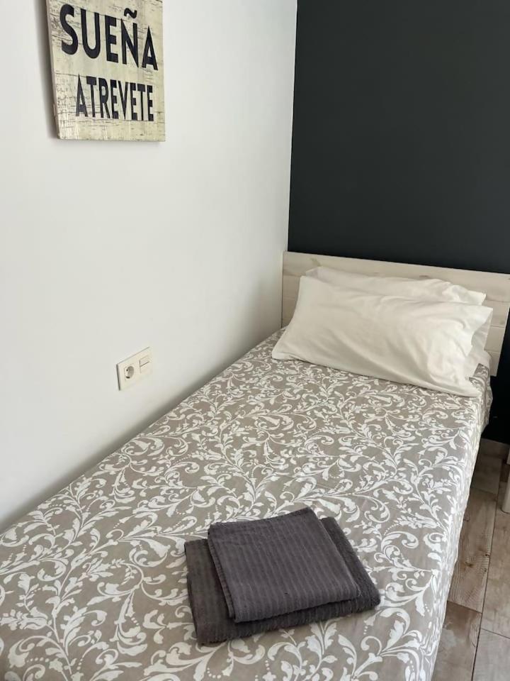 Apartamento 3 Hab Con Parking Junto A La Playa Nerja Bagian luar foto