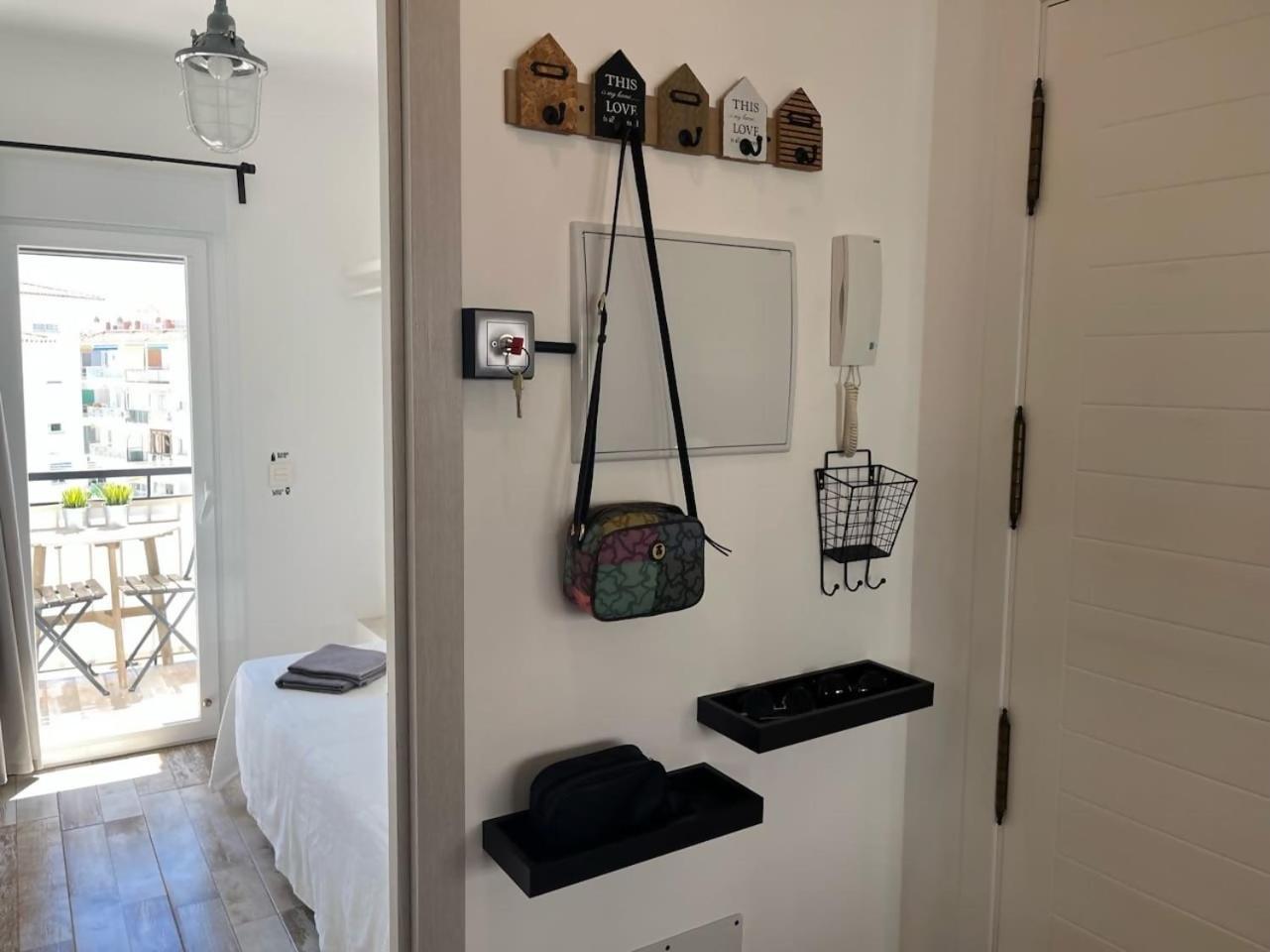 Apartamento 3 Hab Con Parking Junto A La Playa Nerja Bagian luar foto