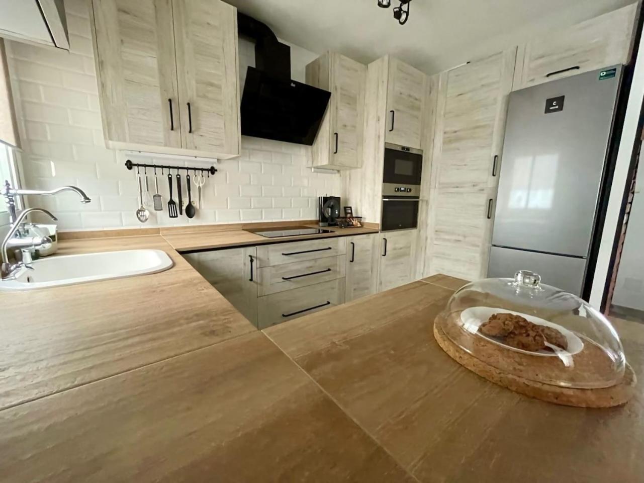 Apartamento 3 Hab Con Parking Junto A La Playa Nerja Bagian luar foto
